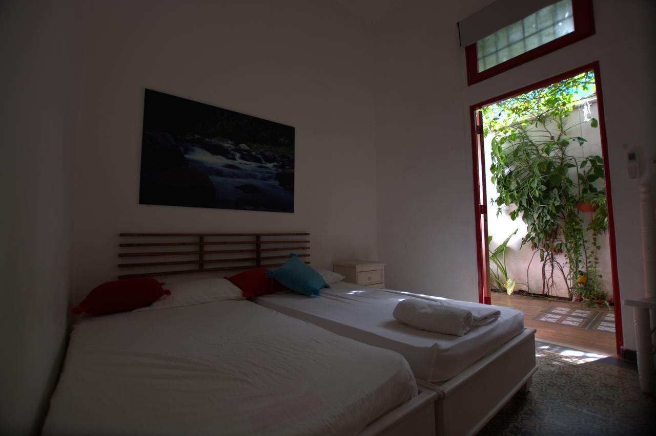 La Puerta Roja Guest House Santo Domingo Exterior photo