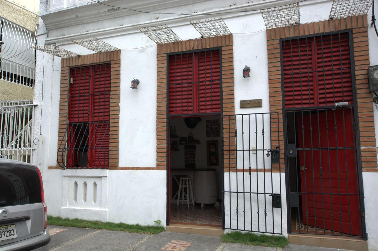 La Puerta Roja Guest House Santo Domingo Exterior photo